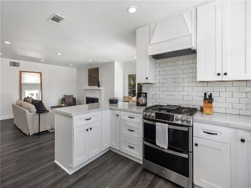 24532 La Cienega Street, Laguna Hills, CA