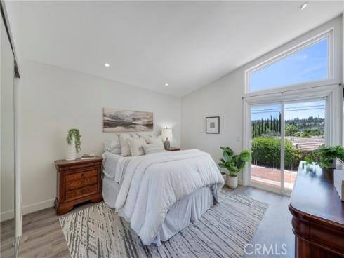 1 Indian Hill Lane, Laguna Hills, CA