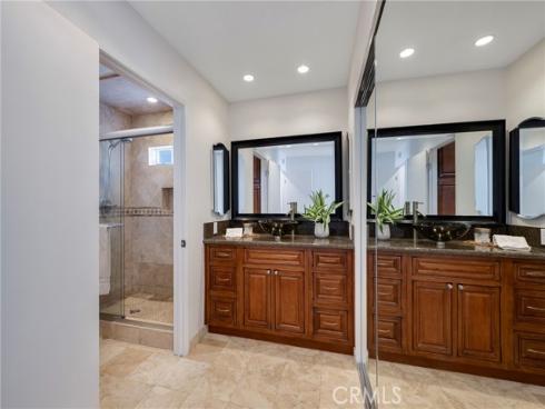 1 Indian Hill Lane, Laguna Hills, CA