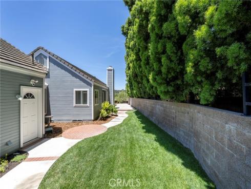1 Indian Hill Lane, Laguna Hills, CA
