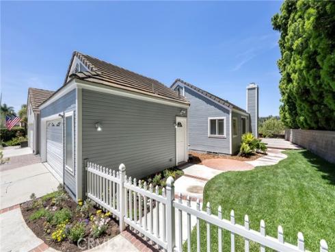 1 Indian Hill Lane, Laguna Hills, CA