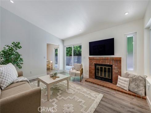 1 Indian Hill Lane, Laguna Hills, CA