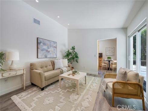 1 Indian Hill Lane, Laguna Hills, CA