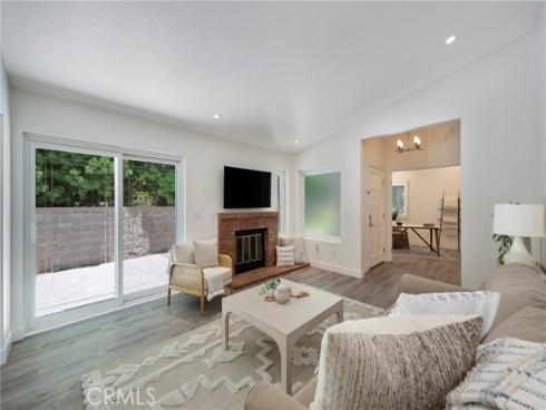 1 Indian Hill Lane, Laguna Hills, CA