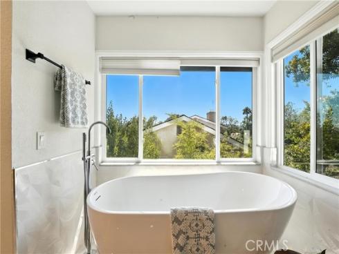 24901 Del Monte Street, Laguna Hills, CA