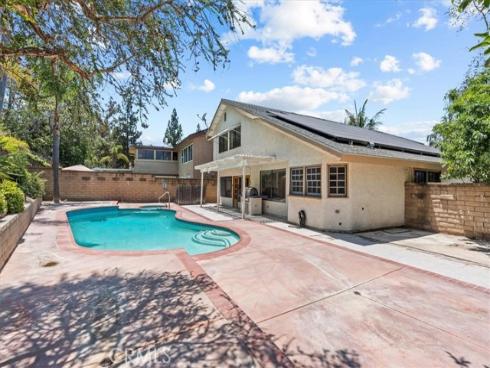 25252 Calero Avenue , Laguna Hills, CA