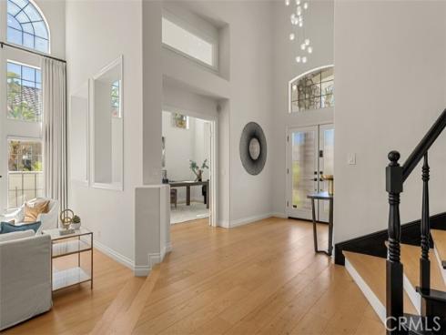 27153 Woodbluff Rd , Laguna Hills, CA