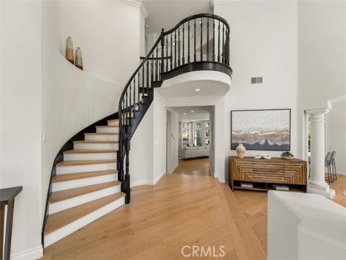 27153 Woodbluff Rd , Laguna Hills, CA