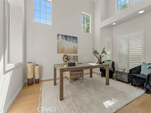 27153 Woodbluff Rd , Laguna Hills, CA