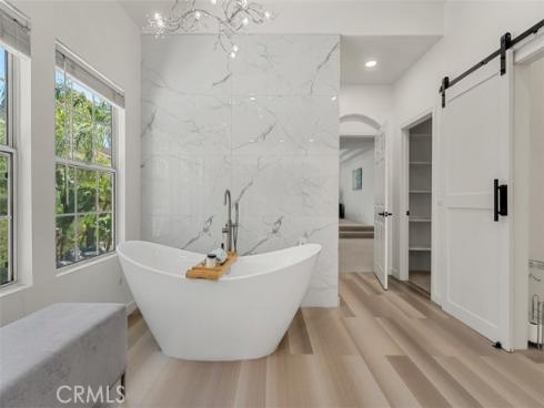 27153 Woodbluff Rd , Laguna Hills, CA