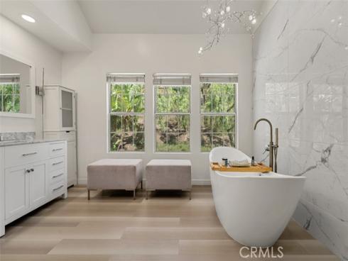 27153 Woodbluff Rd , Laguna Hills, CA