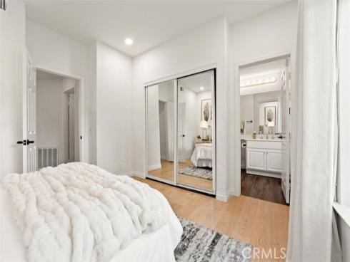 27153 Woodbluff Rd , Laguna Hills, CA