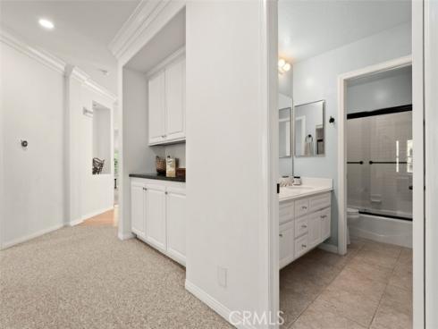 27153 Woodbluff Rd , Laguna Hills, CA