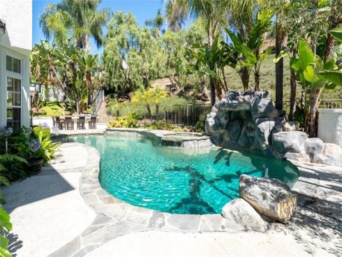 27153 Woodbluff Rd , Laguna Hills, CA