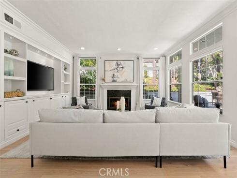 27153 Woodbluff Rd , Laguna Hills, CA