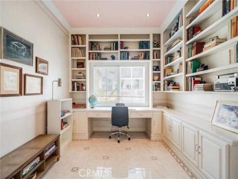 25731 Dillon Road, Laguna Hills, CA