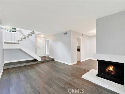 25061  Silverleaf Ln  , Laguna Hills, CA