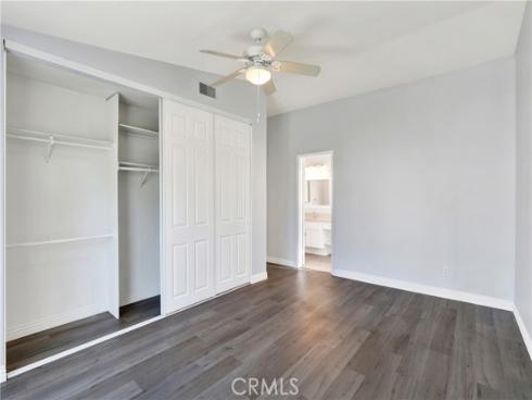 25061  Silverleaf Ln  , Laguna Hills, CA