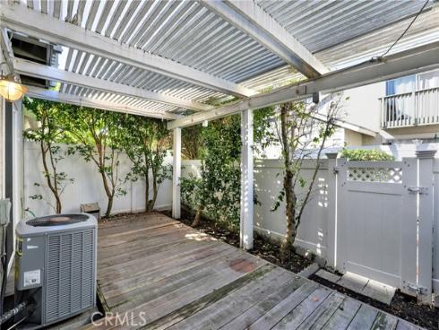 25061  Silverleaf Ln  , Laguna Hills, CA