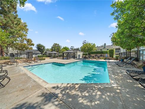 25061  Silverleaf Ln  , Laguna Hills, CA