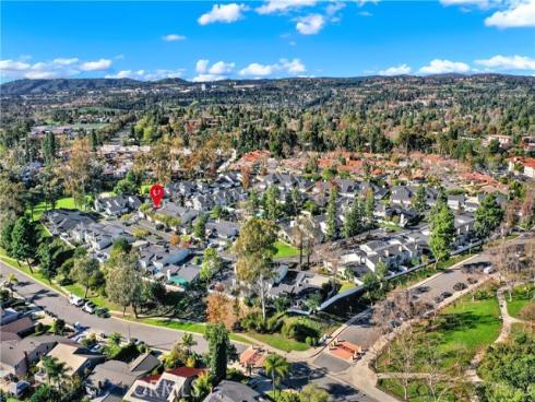 25061  Silverleaf Ln  , Laguna Hills, CA