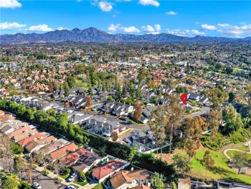 25061  Silverleaf Ln  , Laguna Hills, CA