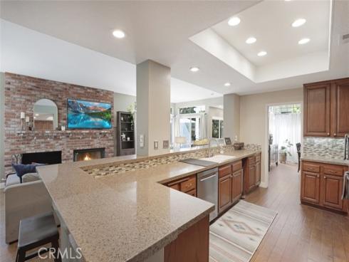 25652  Nottingham  , Laguna Hills, CA