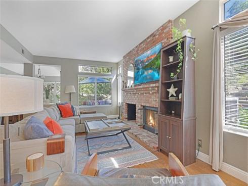 25652  Nottingham  , Laguna Hills, CA