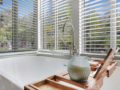 25652  Nottingham  , Laguna Hills, CA