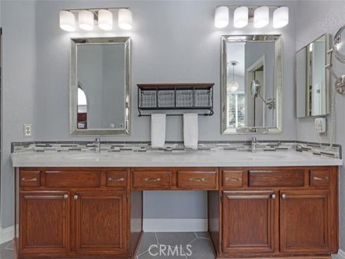 25652  Nottingham  , Laguna Hills, CA