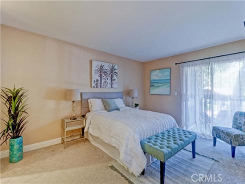 25541  Indian Hill  O , Laguna Hills, CA