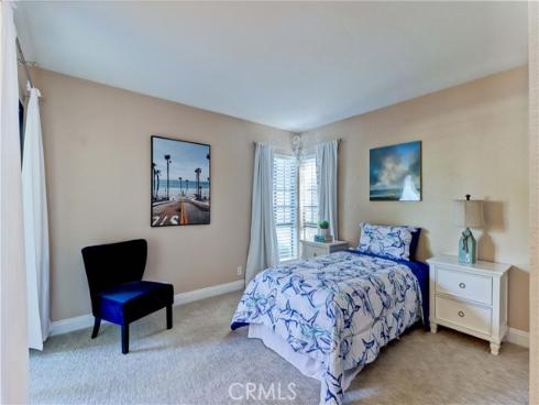 25541  Indian Hill  O , Laguna Hills, CA