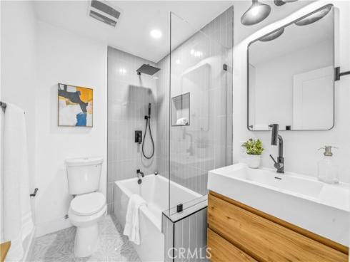 22321  Caminito Mescalero  226 , Laguna Hills, CA