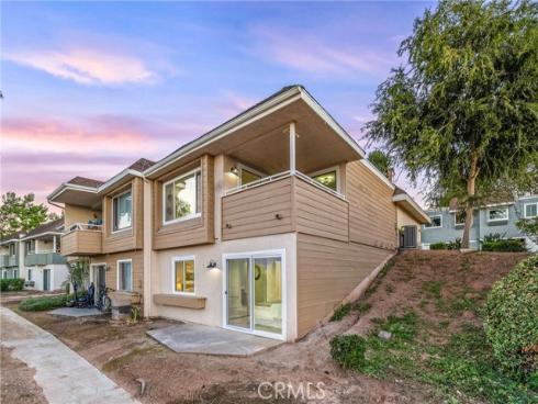 22321  Caminito Mescalero  226 , Laguna Hills, CA
