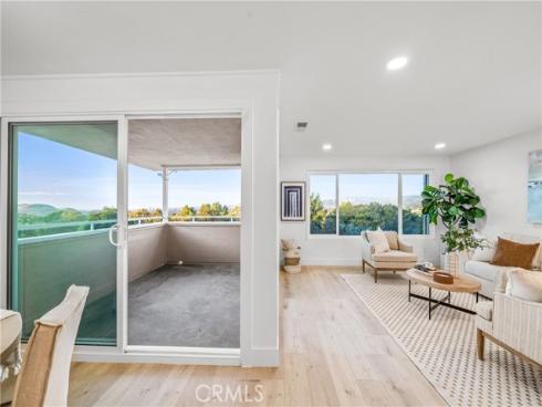 22321  Caminito Mescalero  226 , Laguna Hills, CA