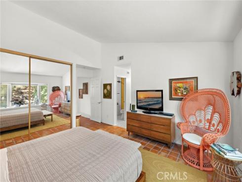 25962  Ernestine   Court, Laguna Hills, CA