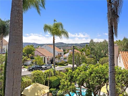 25962  Ernestine   Court, Laguna Hills, CA