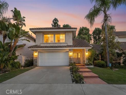 26272  Yolanda  , Laguna Hills, CA
