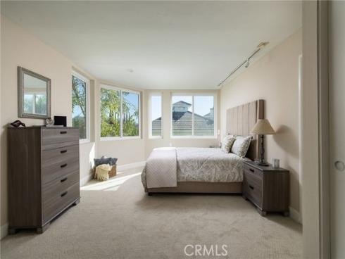 25901  Nellie Gail  , Laguna Hills, CA