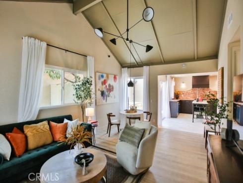 22861  Caminito Manresa  19 , Laguna Hills, CA