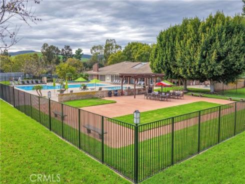 22256  Caminito Mescalero  , Laguna Hills, CA