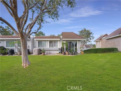 22256  Caminito Mescalero  , Laguna Hills, CA