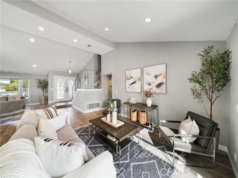 25242  Mawson  , Laguna Hills, CA