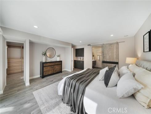 25242  Mawson  , Laguna Hills, CA