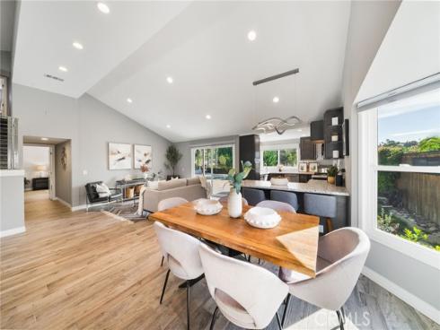 25242  Mawson  , Laguna Hills, CA