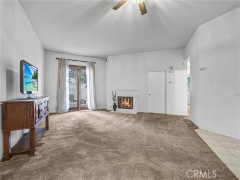 24378  Larchmont  67  Court, Laguna Hills, CA