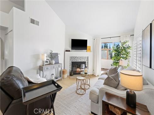 24392  Acaso  8 , Laguna Hills, CA