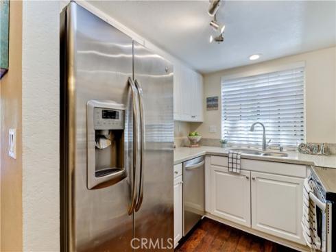 25541  Indian Hill  O , Laguna Hills, CA