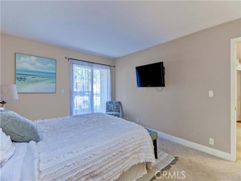 25541  Indian Hill  O , Laguna Hills, CA