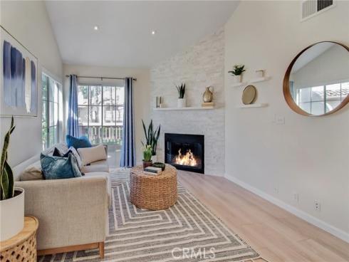 26571  Las Palmas  7 , Laguna Hills, CA